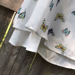 torrid Tops - Torrid sleeveless blouse size 0 butterfly print torrid Tops - Torrid sleeveless blouse size 0 butterfly print